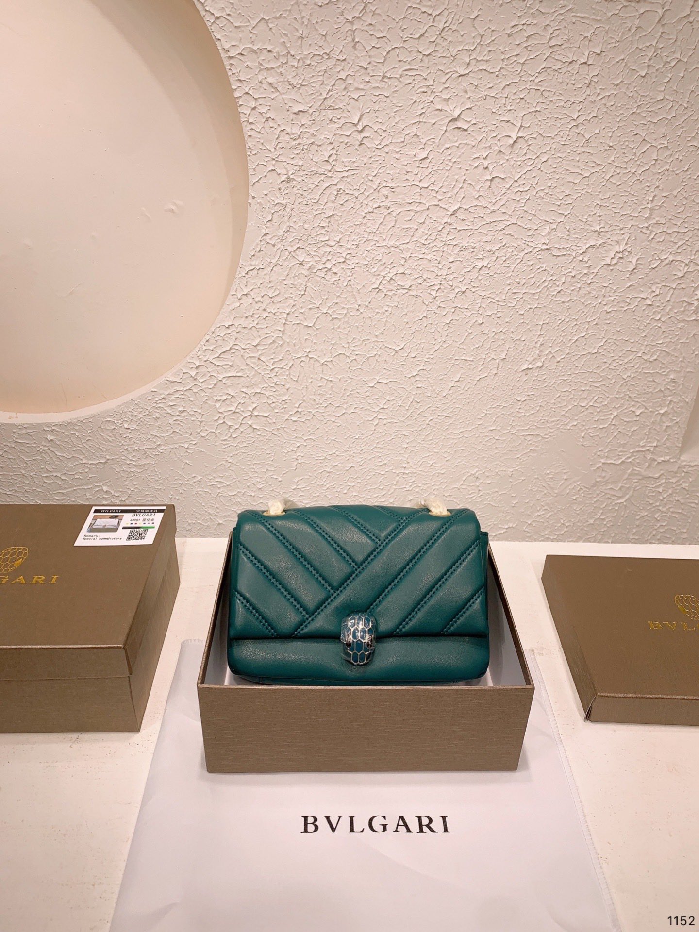 BVLGARI Shoulder Bags Classic-Luxeon