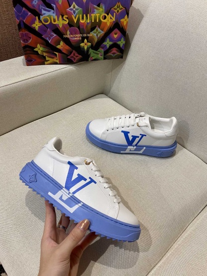 L style Women Lace Up Leather Flat Sneakers-Luxeon