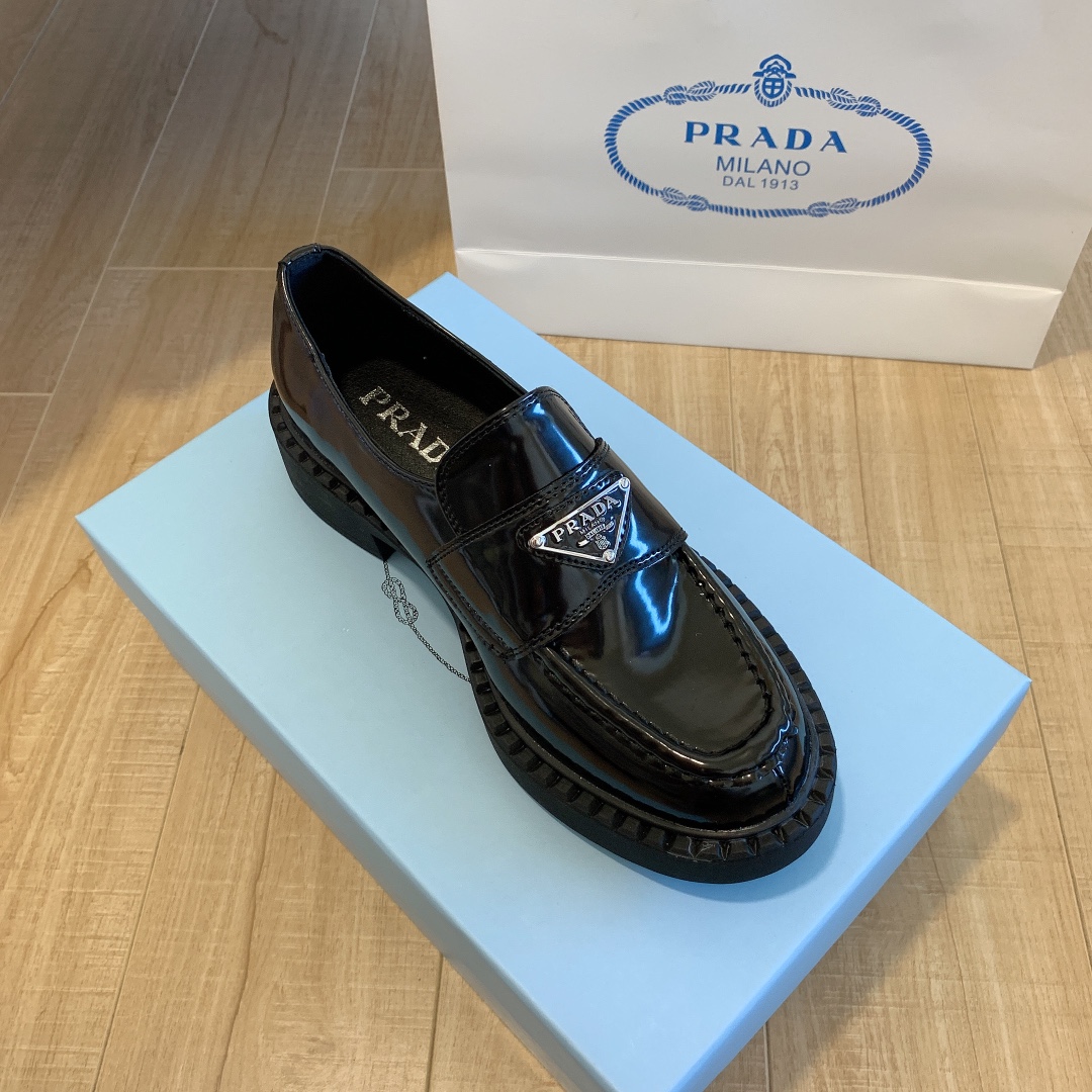 Pra Fashion Loafers-Luxeon
