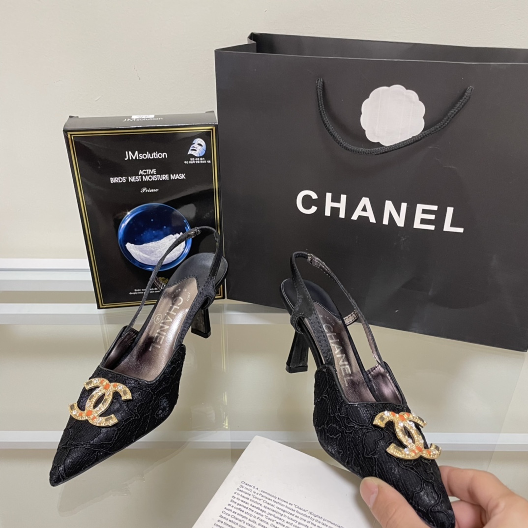 C style Vintage double-C sandals-Luxeon