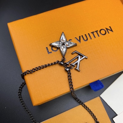 L style New ACC Black Gold Necklace-Luxeon