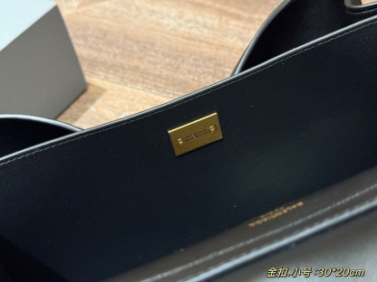 Women handbag 30*20*10cm