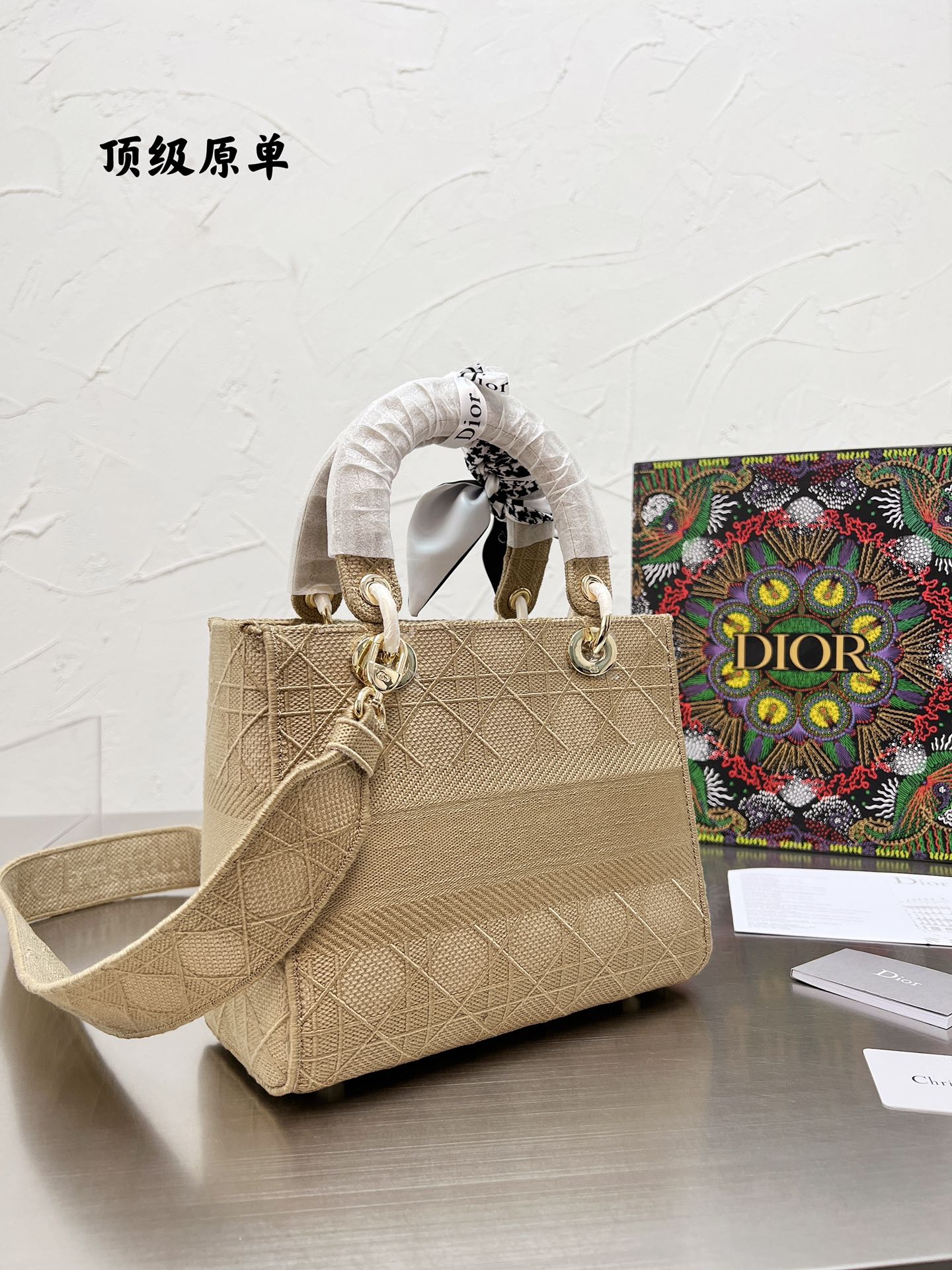 D style Diana handbags top quality embroidered-Luxeon