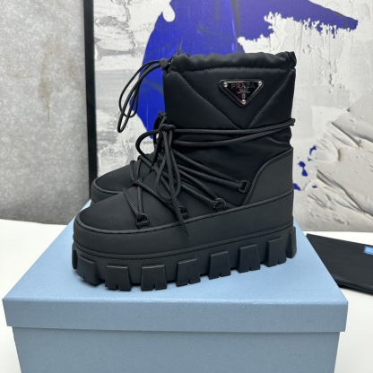 snow boots