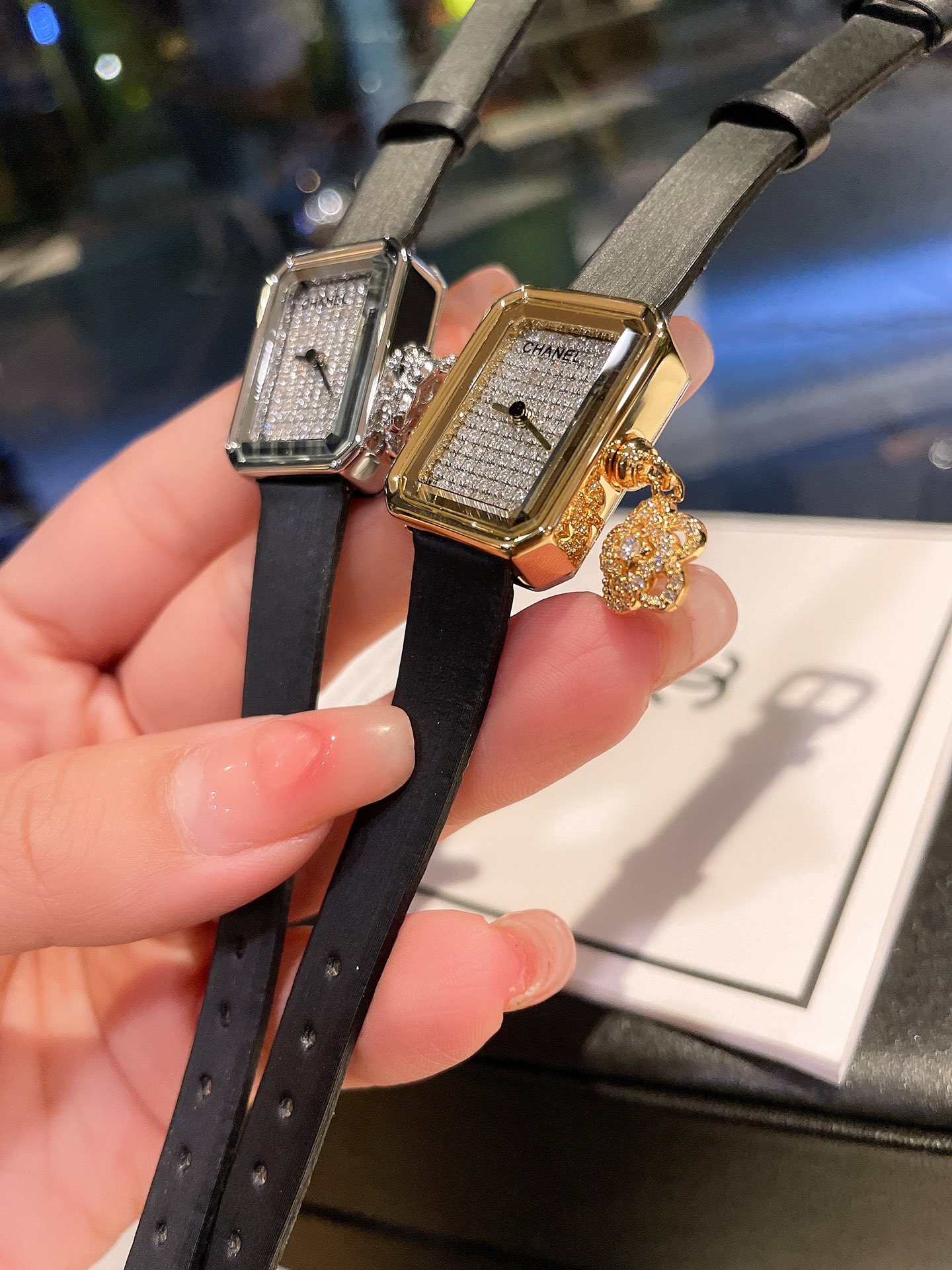 C style Première Mini Silk Leather Watchband Women Watch Elegant-Luxeon
