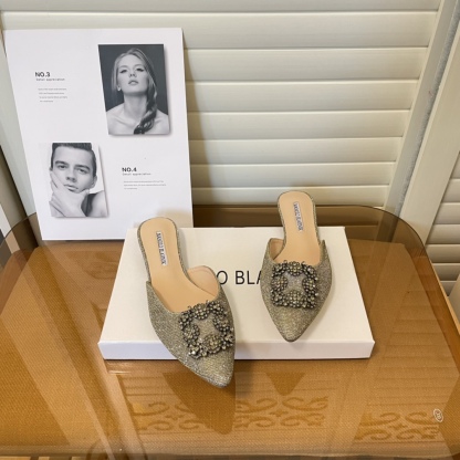 Manolo Blahnik pointed toe flat slippers-Luxeon