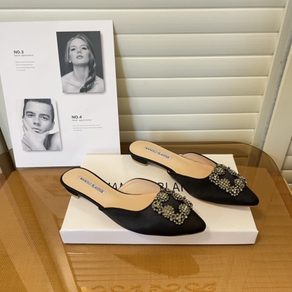 Manolo Blahnik pointed toe flat slippers-Luxeon