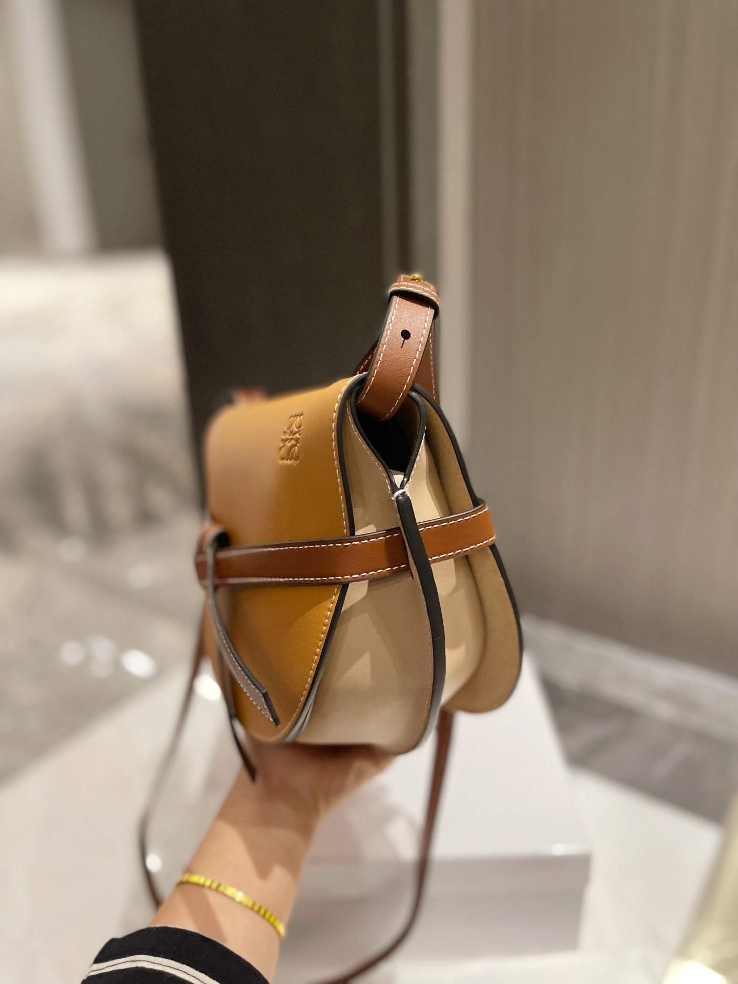 L style Gate Bag Saddle Bag Crossbody Bag-Luxeon