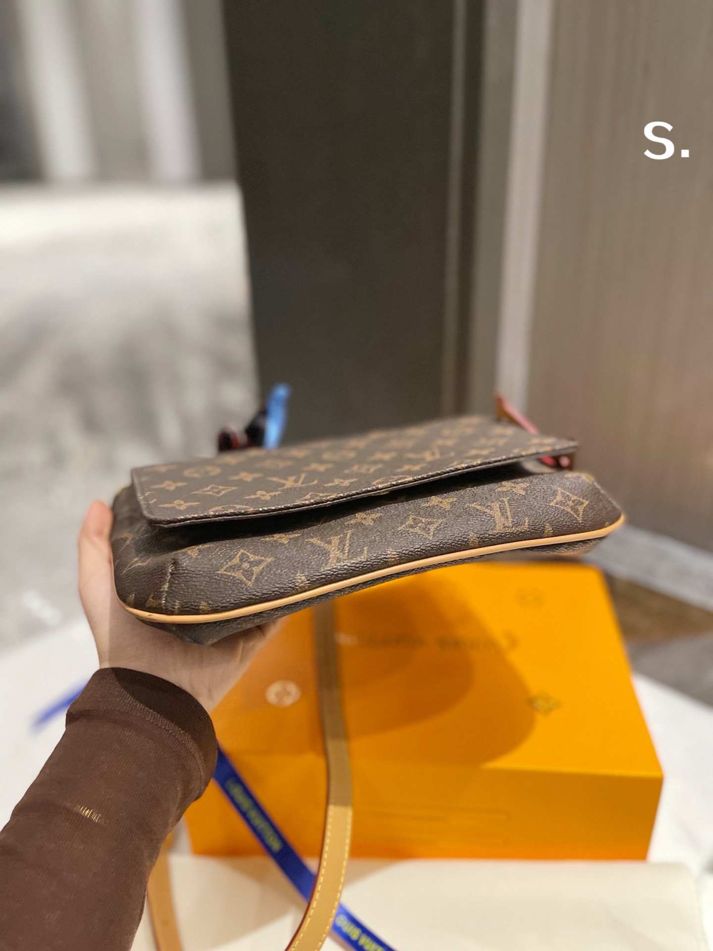 L style bag Handbags Vintage Bags-Luxeon