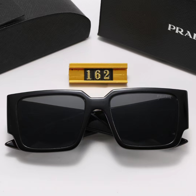 P style fashion square frame sunglasses-Luxeon