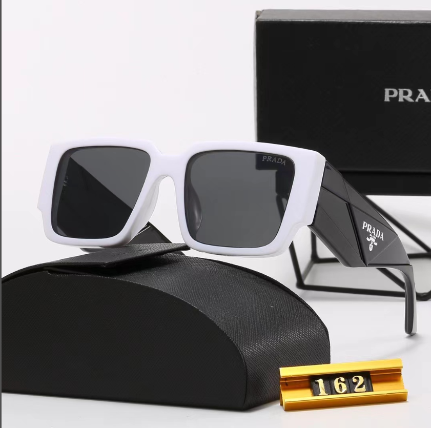 P style fashion square frame sunglasses-Luxeon