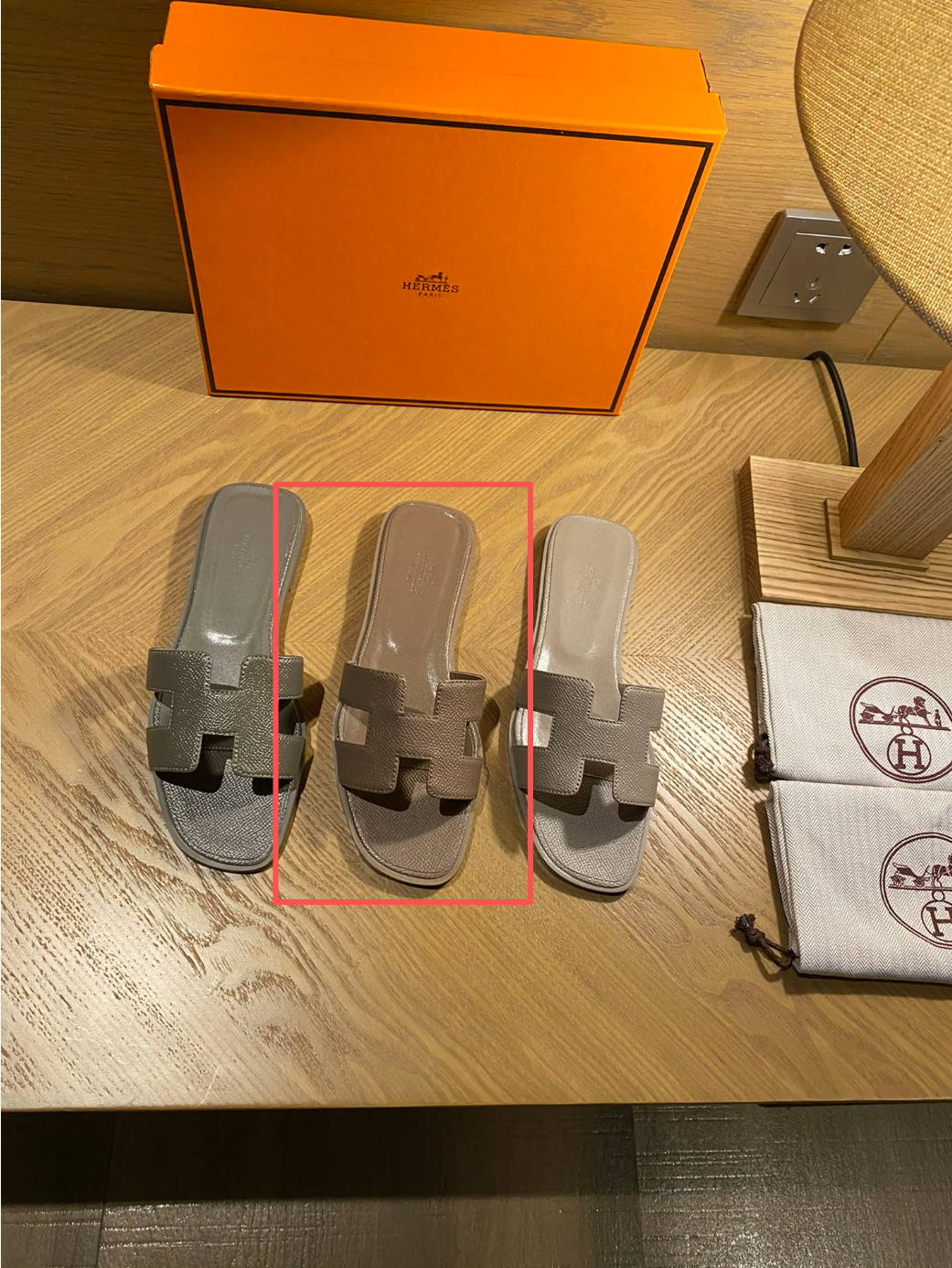 Summer classic H-slippers, flat slippers, travel and beach sandals Size: 35-42