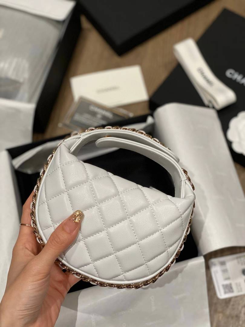 C style New MINI handbag with metal chain-Luxeon