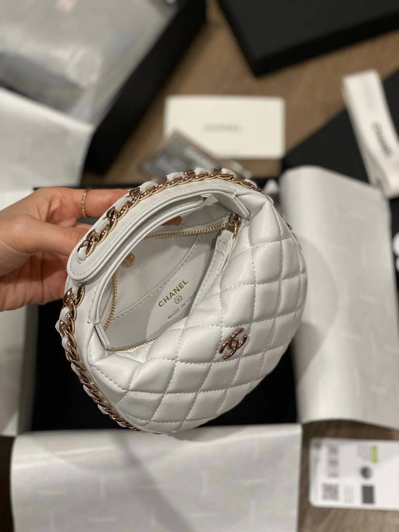 C style New MINI handbag with metal chain-Luxeon