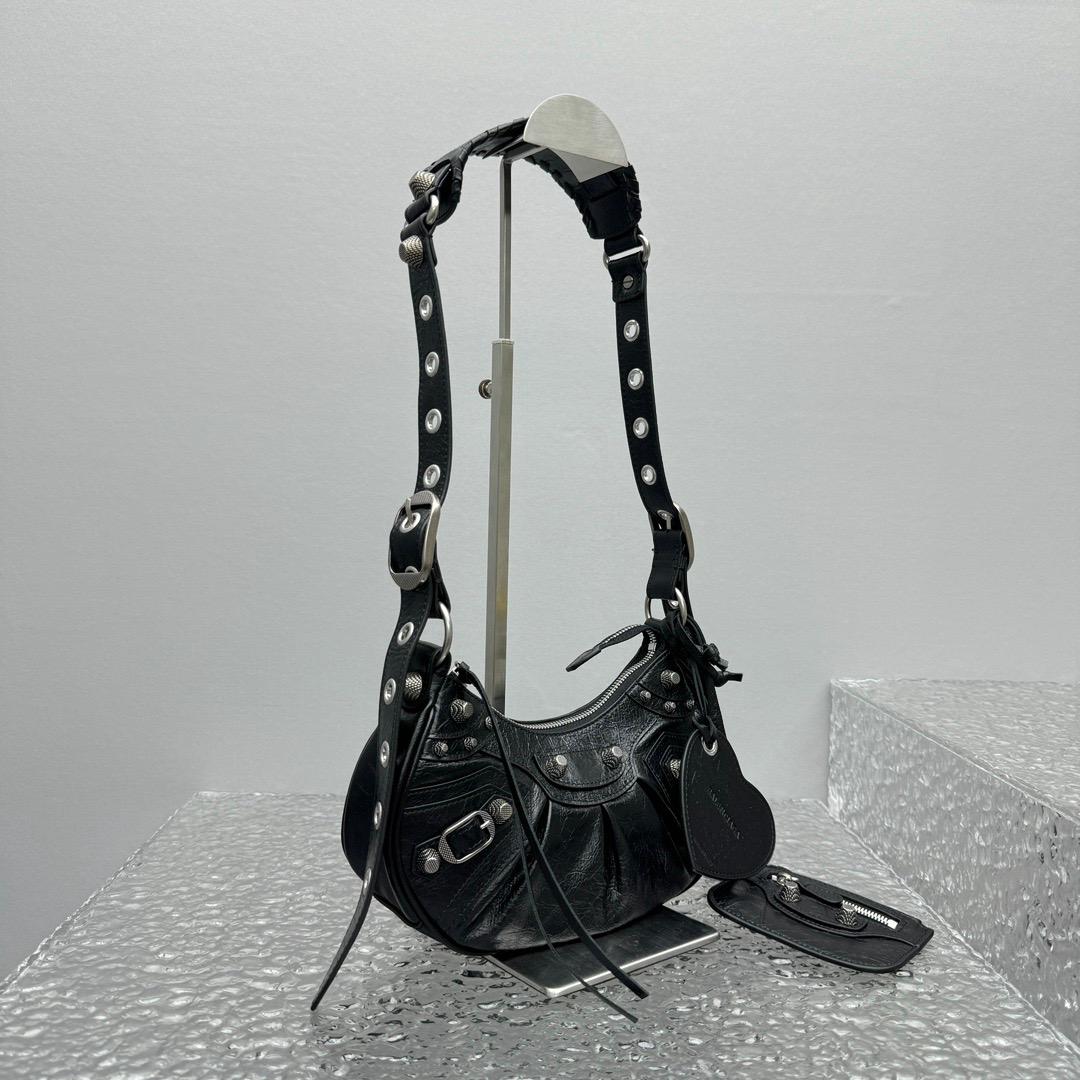 B style Crossbody Bags