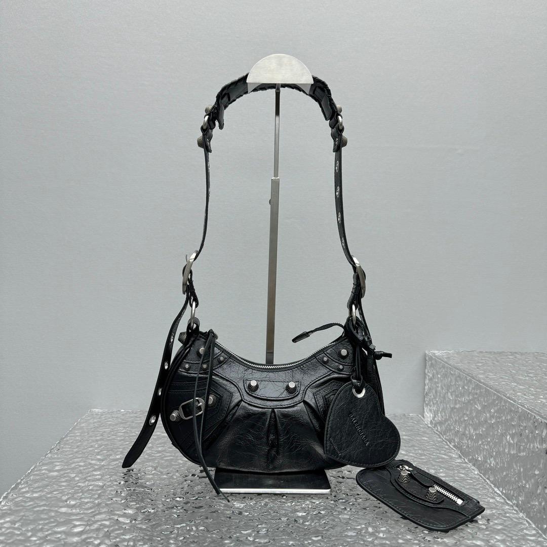 B style Crossbody Bags