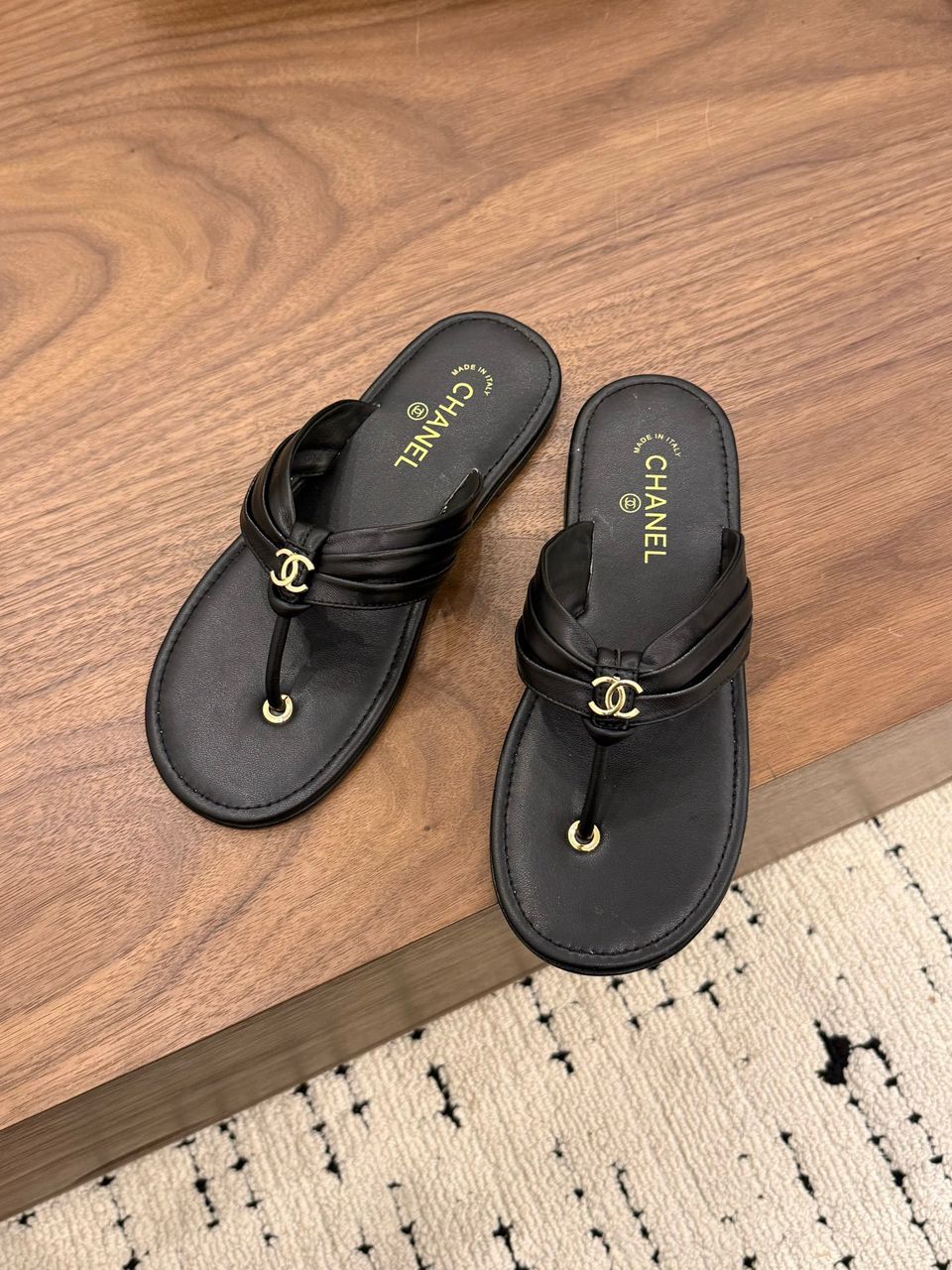 Flip-flops 35-41