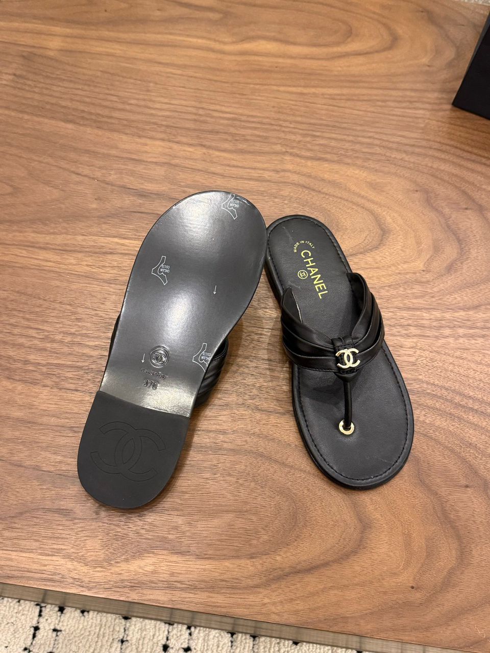 Flip-flops 35-41