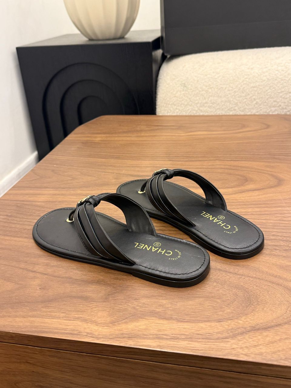 Flip-flops 35-41