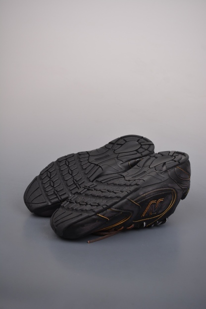 Distressed 530 sneakers