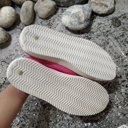 C style double C logo white shoes-Luxeon