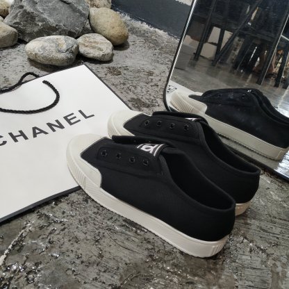 C style double C logo white shoes-Luxeon