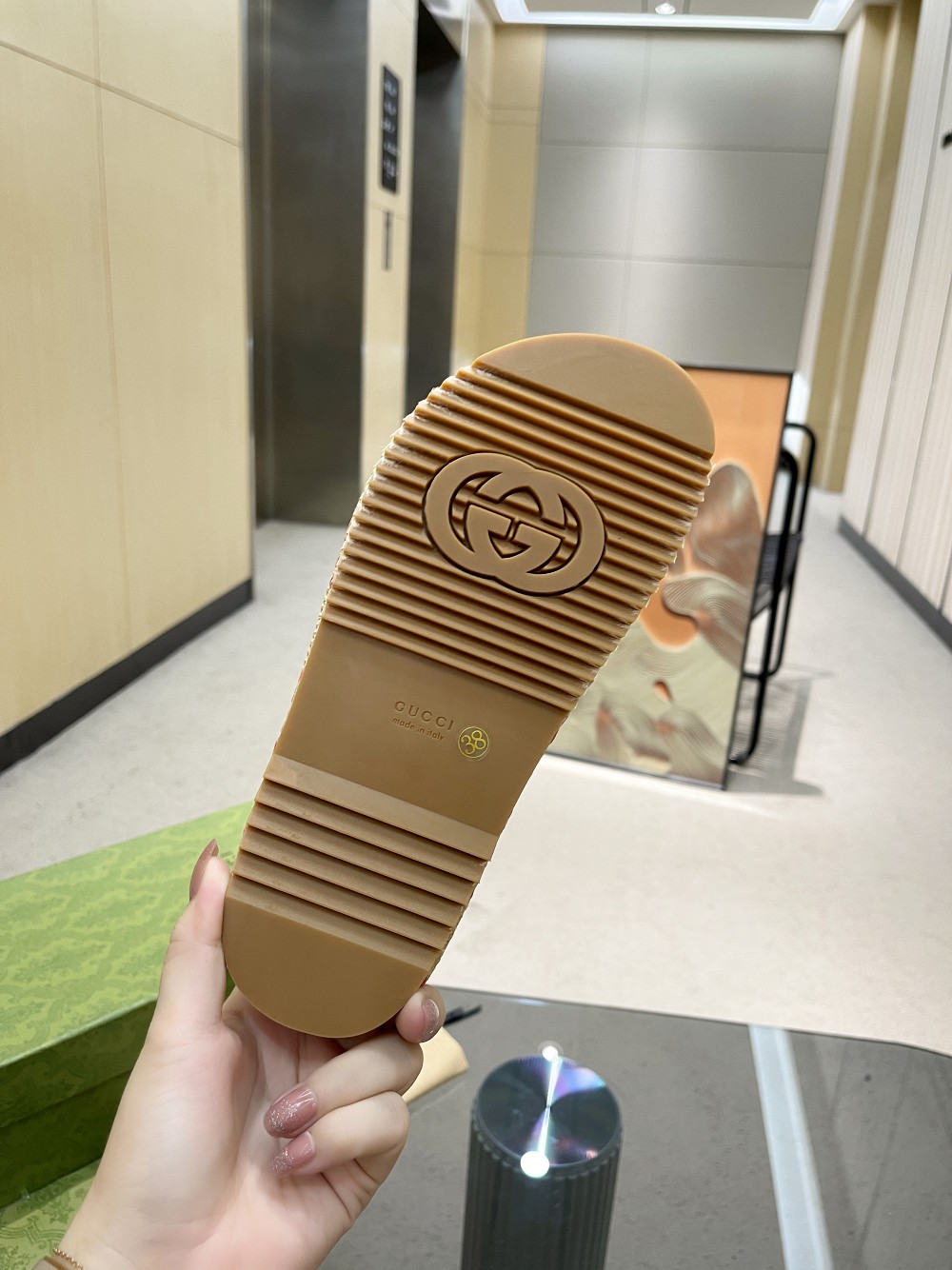 G style's latest limited edition thick-soled slippers and sandals-Luxeon