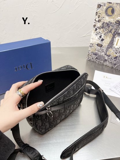 D style homme classic camera bags-Luxeon