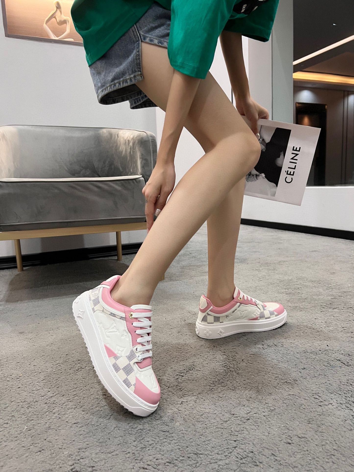 L style trendy women sneakers casual shoes-Luxeon