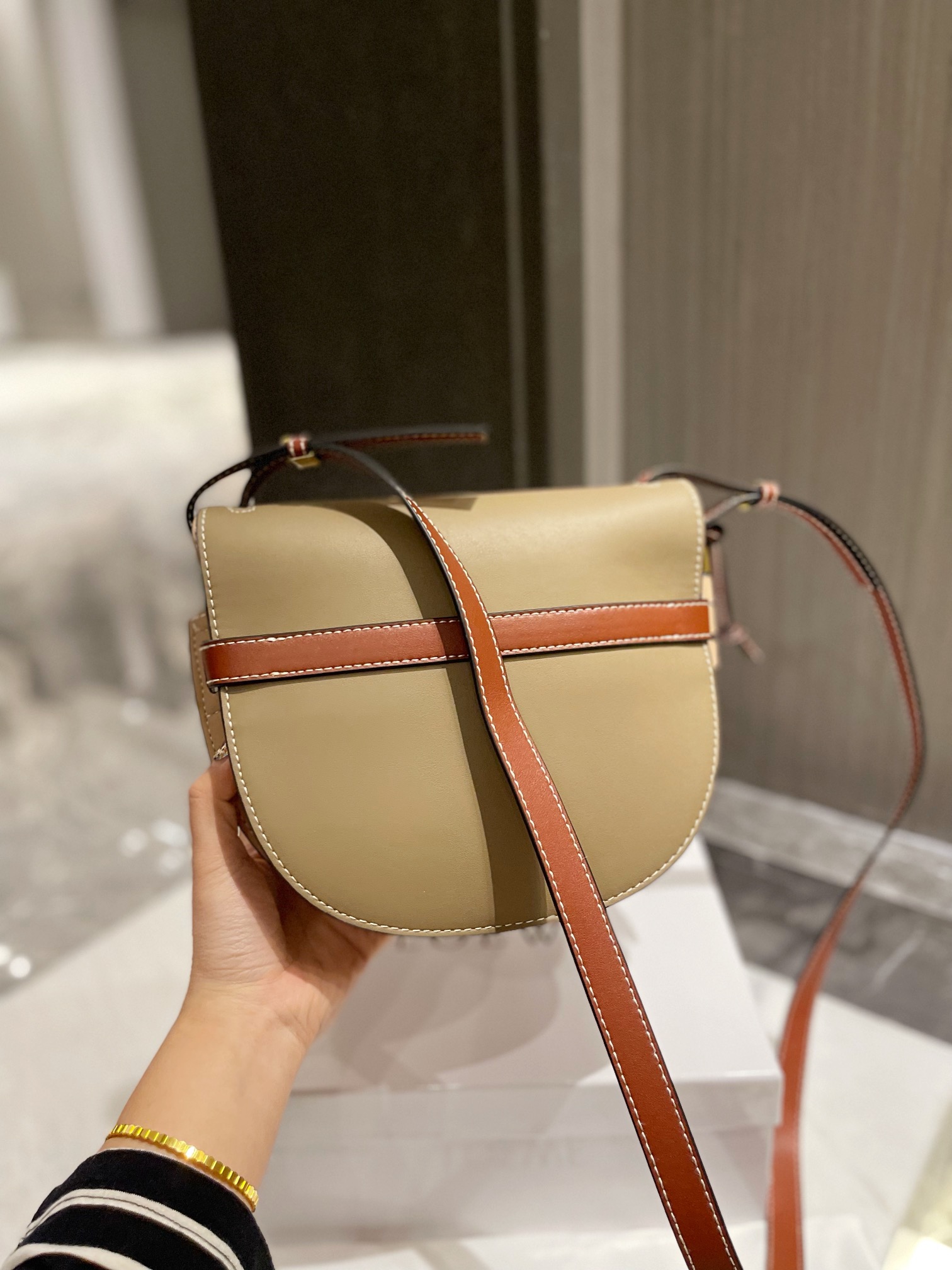 L style Gate Bag Saddle Bag Crossbody Bag-Luxeon