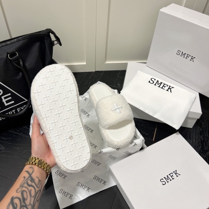 SMFK new wool fuzz slippers-Luxeon