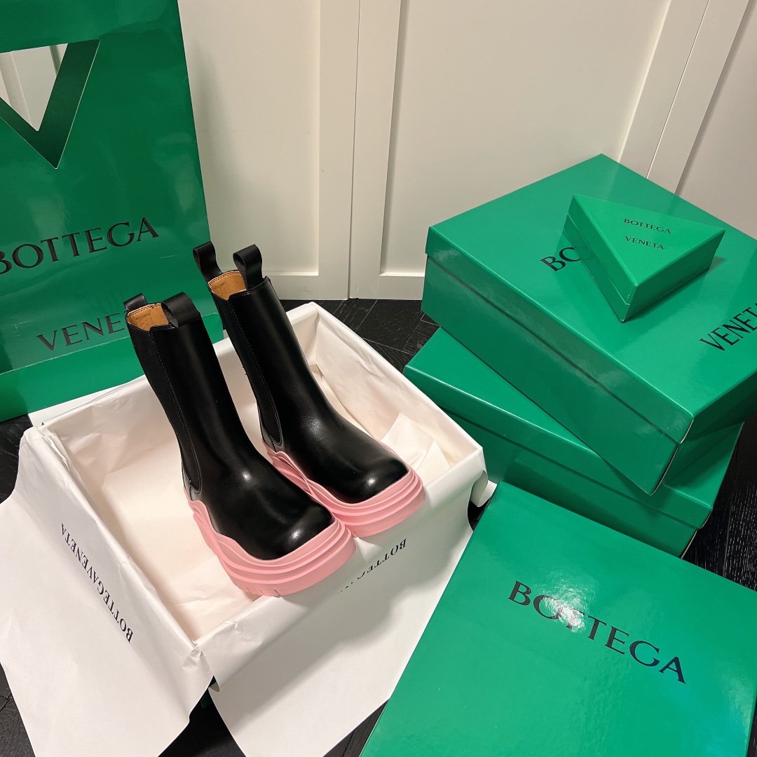 Bottega Venet mid-calf heeled boots-Luxeon