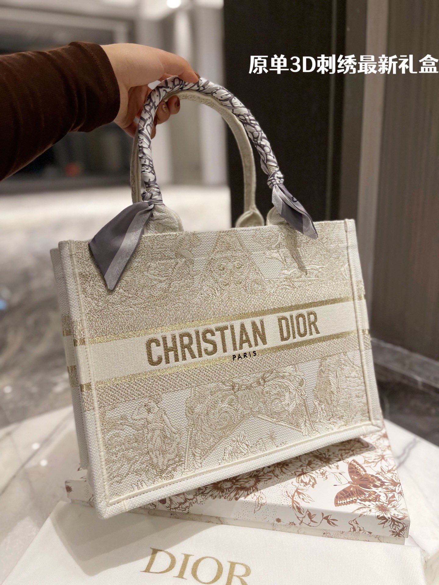 D style Handbags Tote Embroidered Shopping Bags-Luxeon
