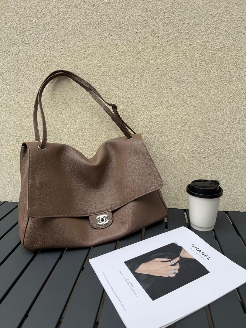 handbag 32*10*19.5cm