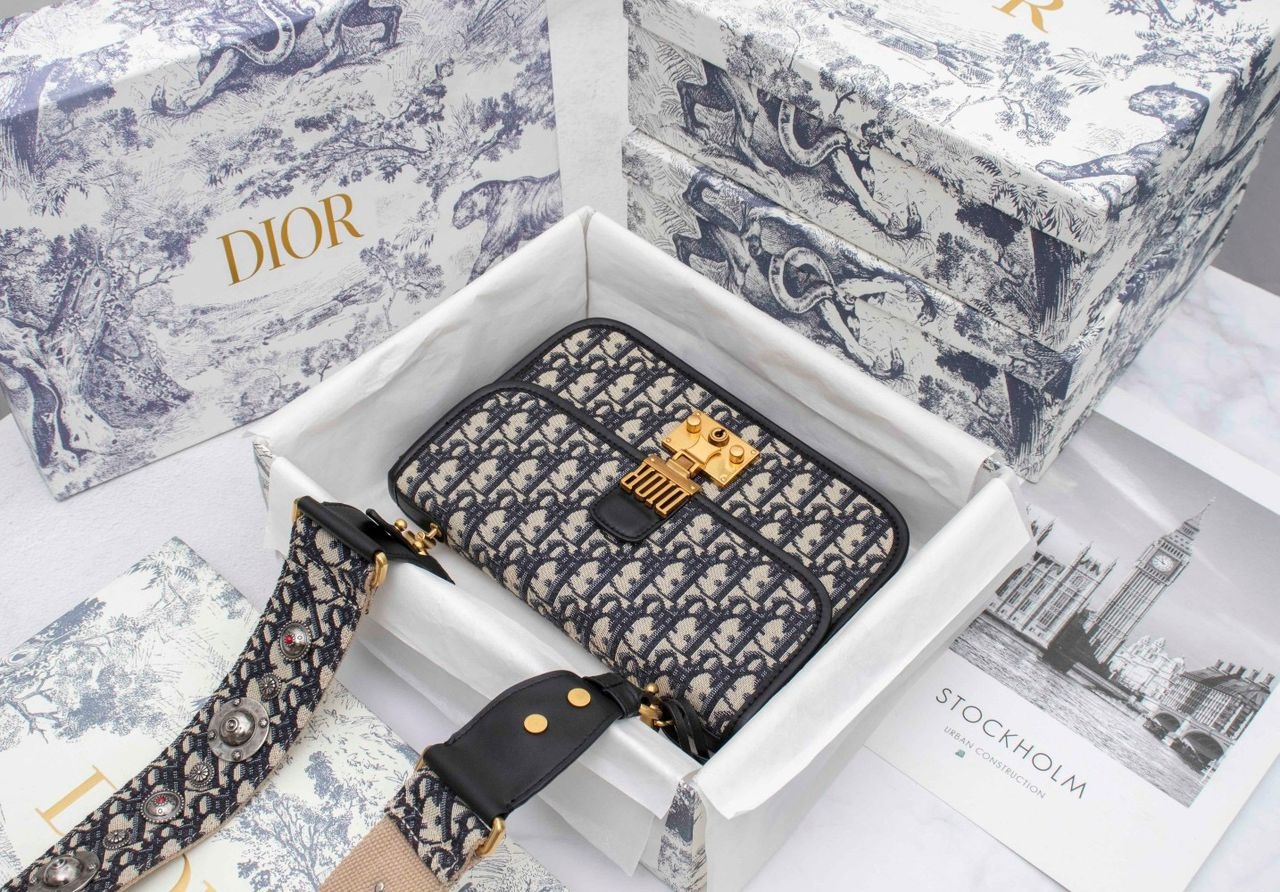 shoulder handbag 24*16*8cm