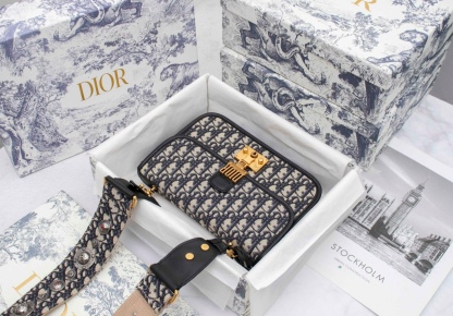 shoulder handbag 24*16*8cm