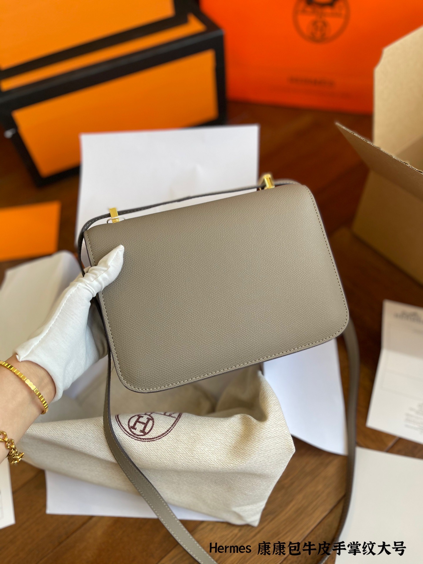 H style Handbags Square Shoulder Bags-Luxeon