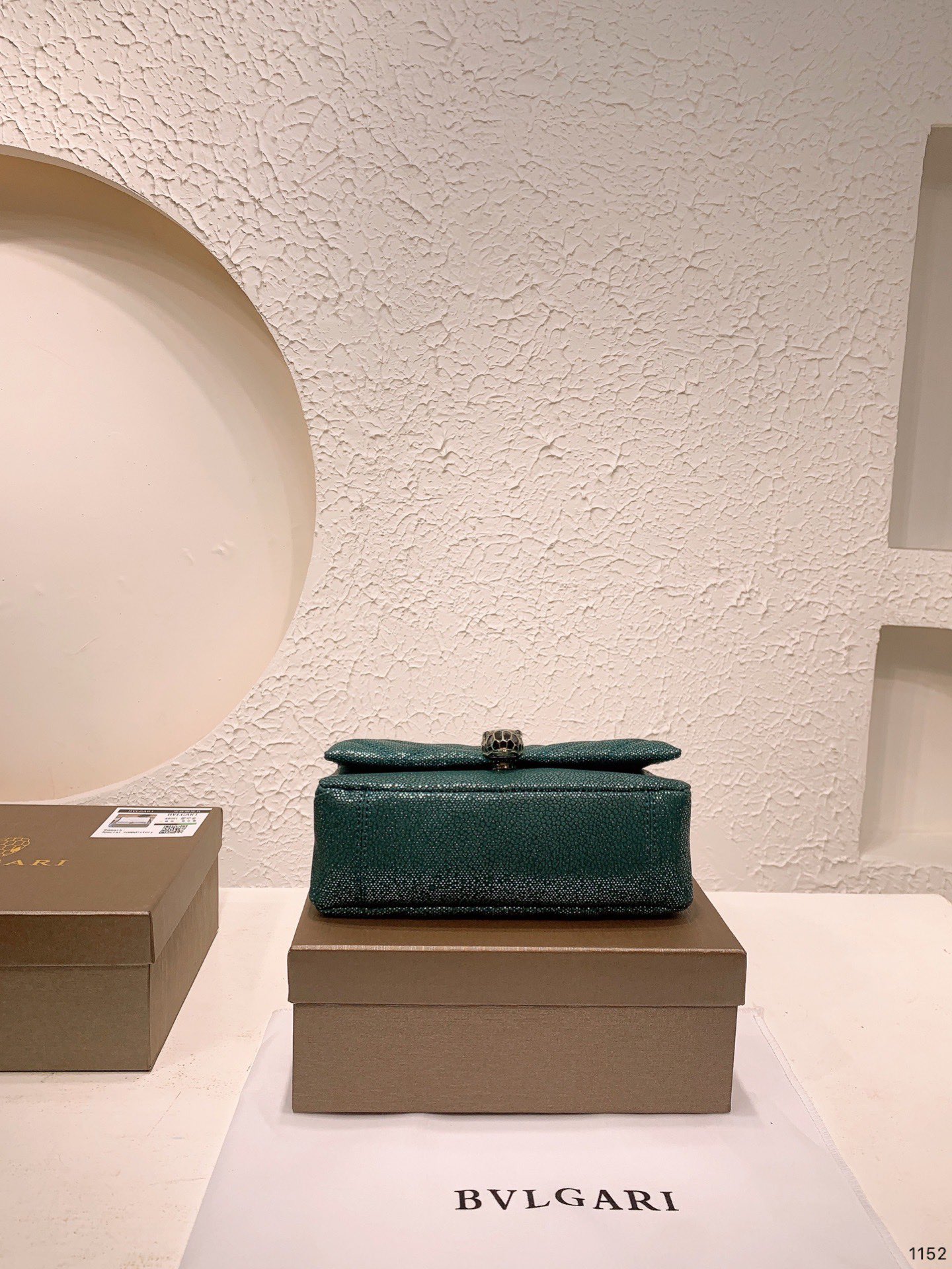 BVLGARI Shoulder Bags Classic-Luxeon