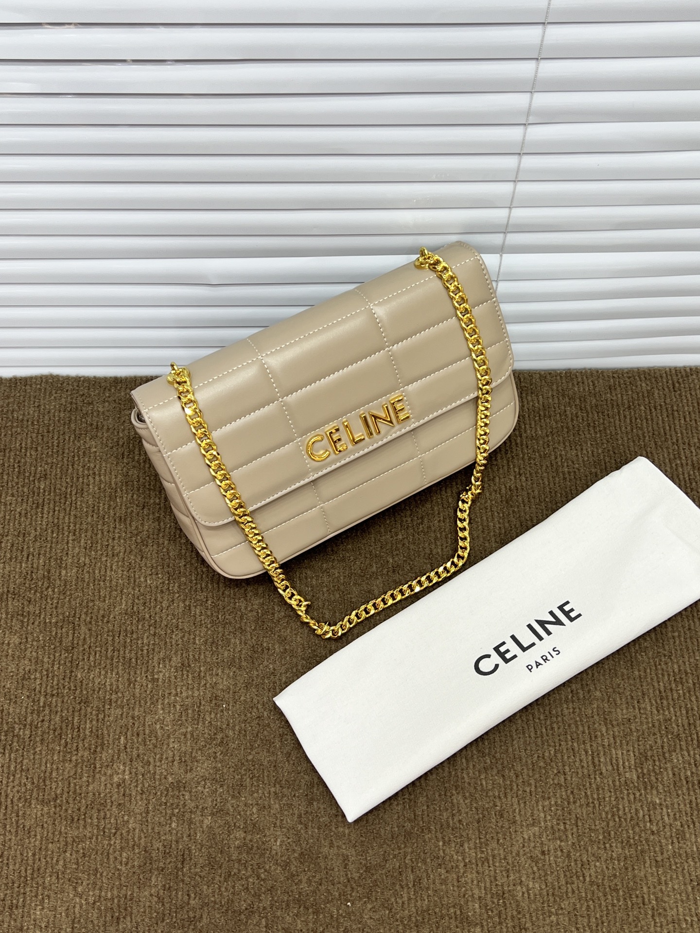 C style Shoulder Bags-Luxeon