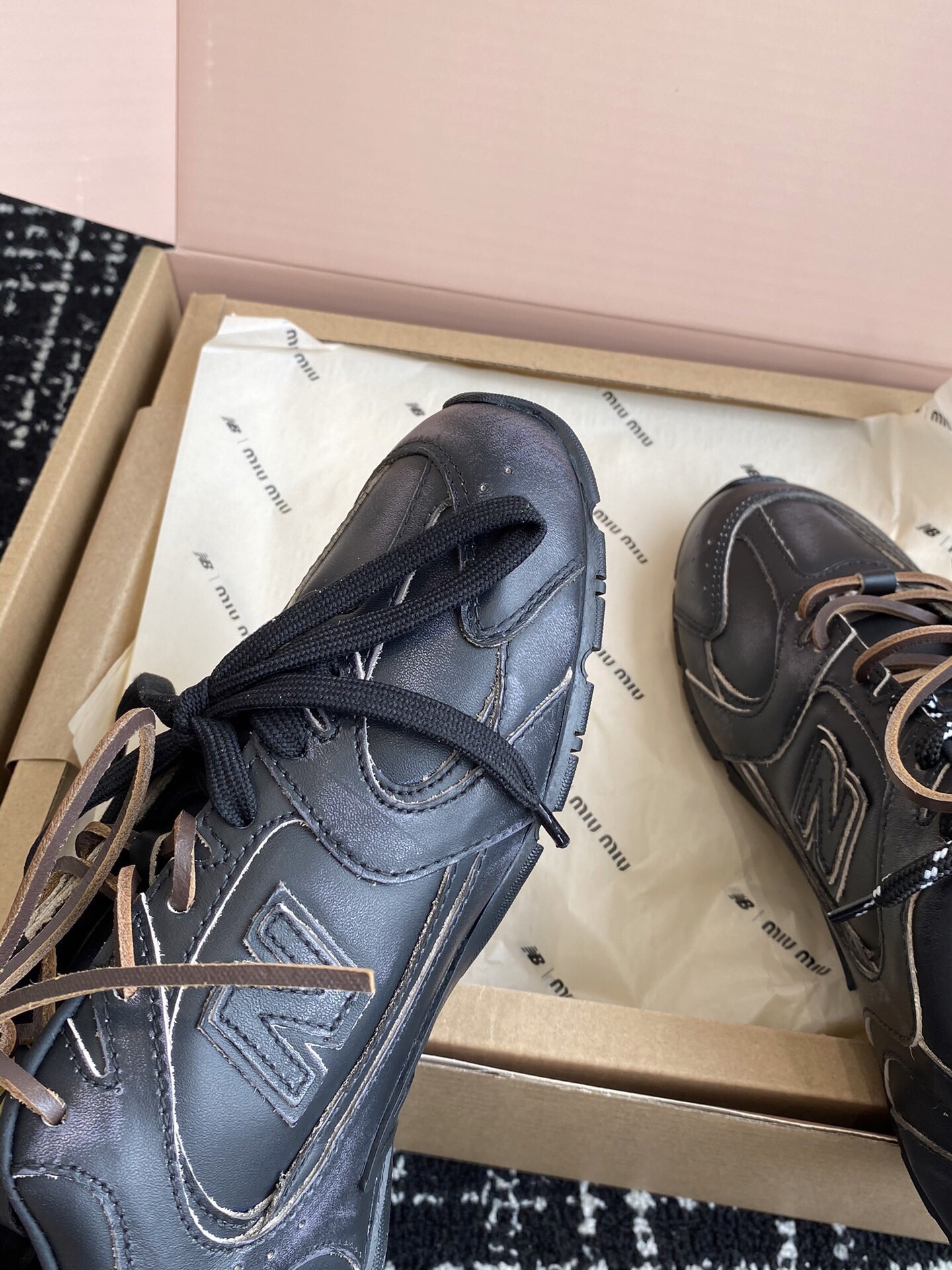 Distressed 530 sneakers