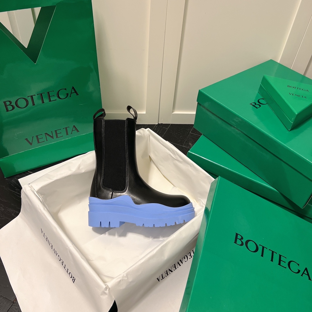 Bottega Venet mid-calf heeled boots-Luxeon