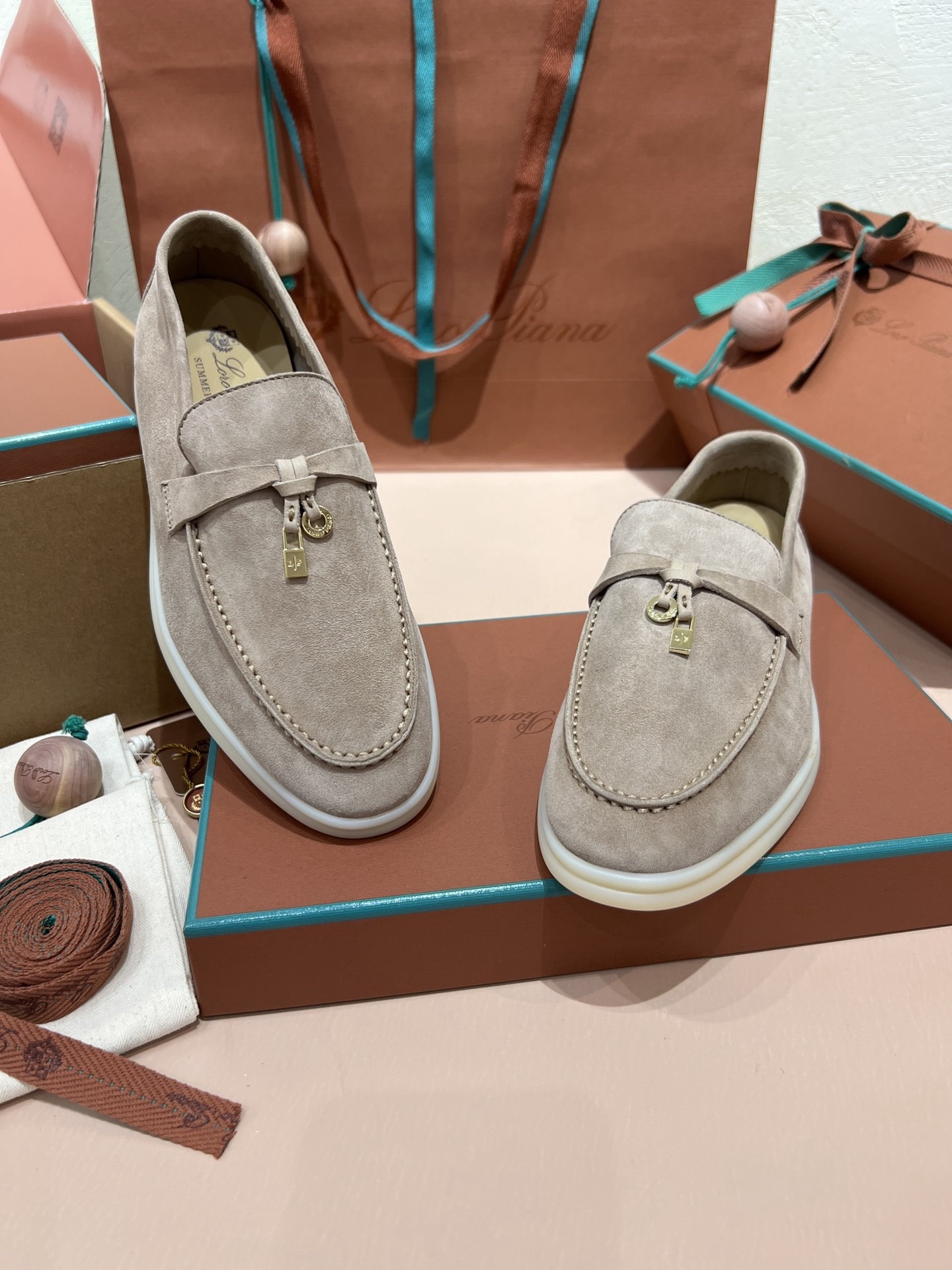 Casual loafers