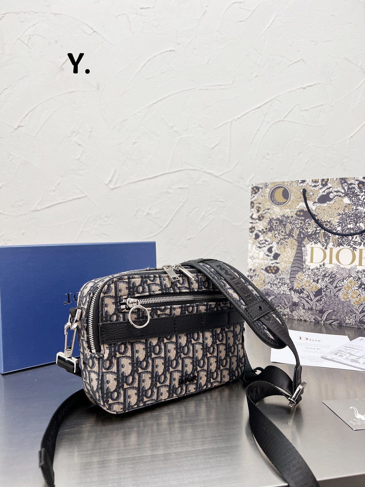 D style homme classic camera bags-Luxeon