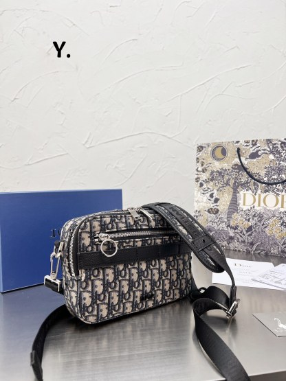 D style homme classic camera bags-Luxeon