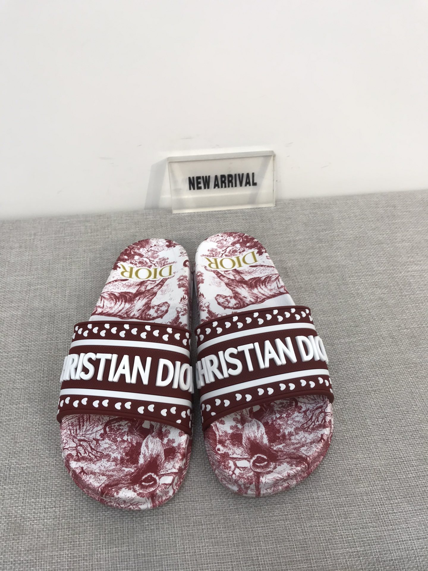 D style's New Flat Bottom Comfortable Non-slip Slippers-Luxeon