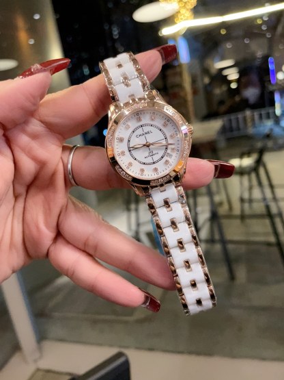 C style Delicate Women's Watch Ceramic Strap Exquisite Quality Sapphire Crystal Mirror-Luxeon