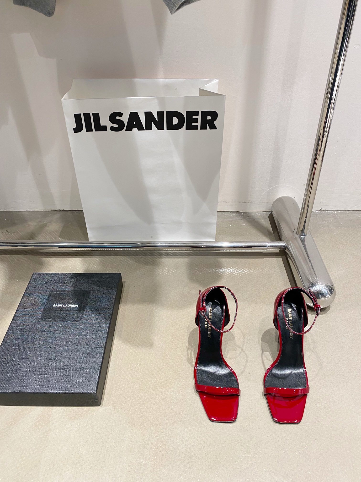 Y style Saint Laurent classic monogram heel sandals-Luxeon
