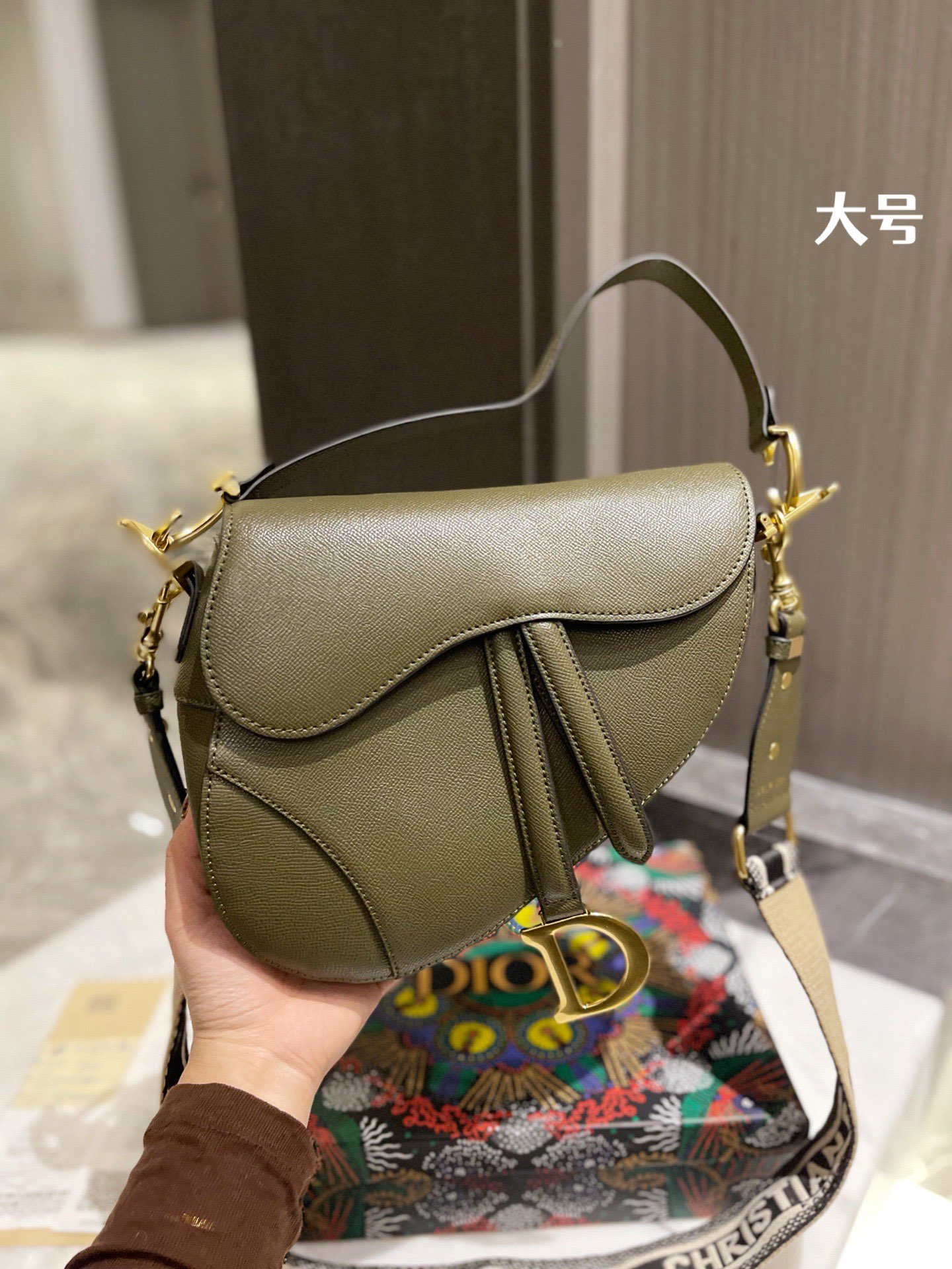 D style saddle handbags-Luxeon