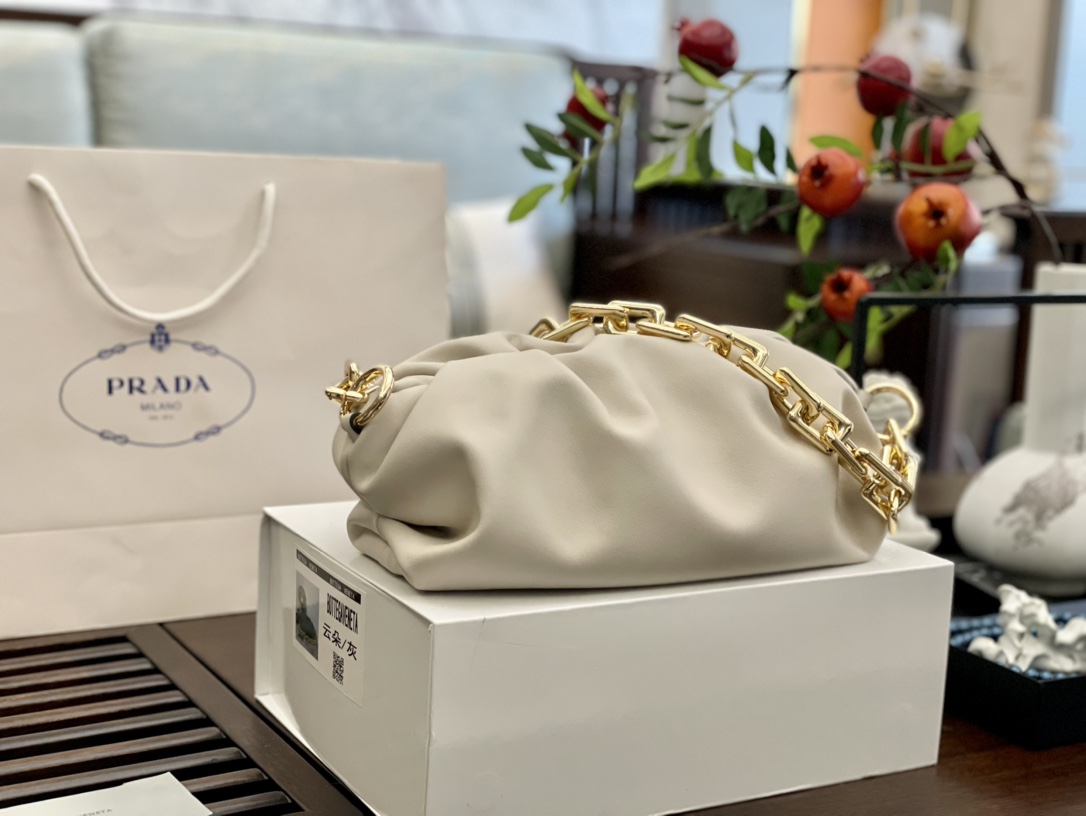 BV Bottega Veneta Underarm Bags Handbags-Luxeon