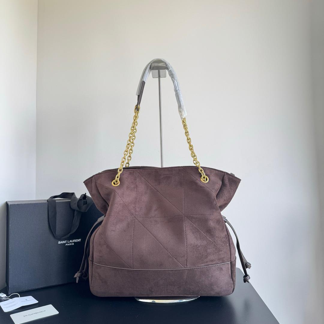 Women solid color handbag